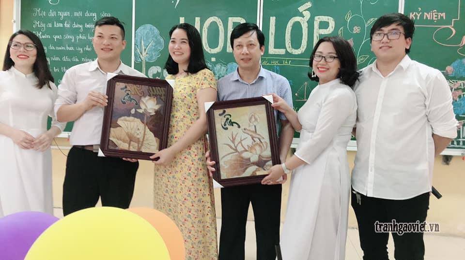 1645240385 7 Chon tranh lam qua tang cho nha truong thay co 20220307