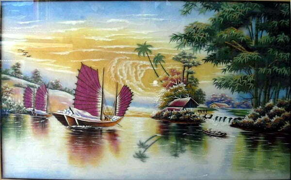 Buc tranh da quy thuyen buom an chua su may 20220307